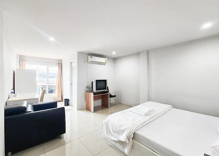 Hotel Freesia Bangphi