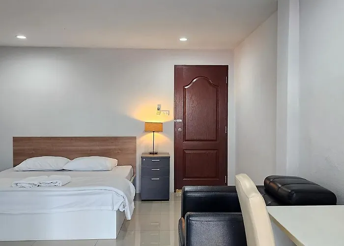 Hotel Freesia Bangphi 2*