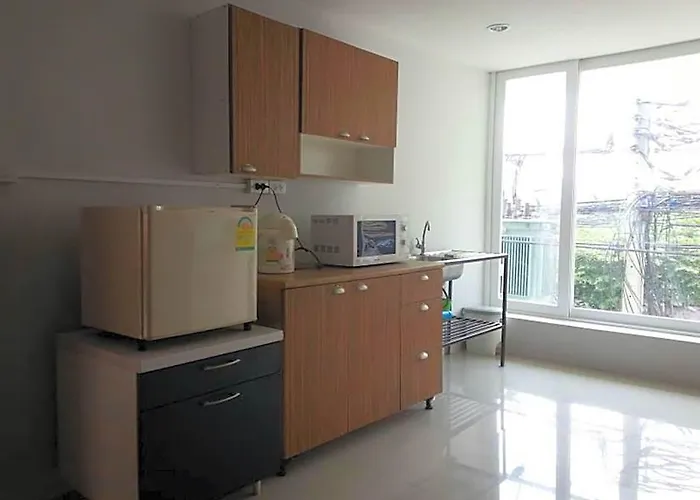 Hotel Freesia Bangphi